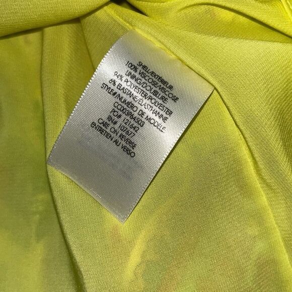 Alice + Olivia Hadley Floral Mini Fit & Flare Dress V-Neck Flutter Sleeve Size 1 - Picture 13 of 15